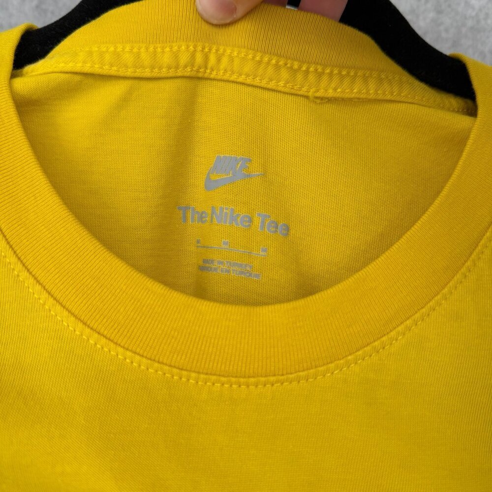 Nike Mens Festival Photo Tee Size M Yellow Mind Eye Air Swoosh Futura Logo EUC - Picture 4 of 10